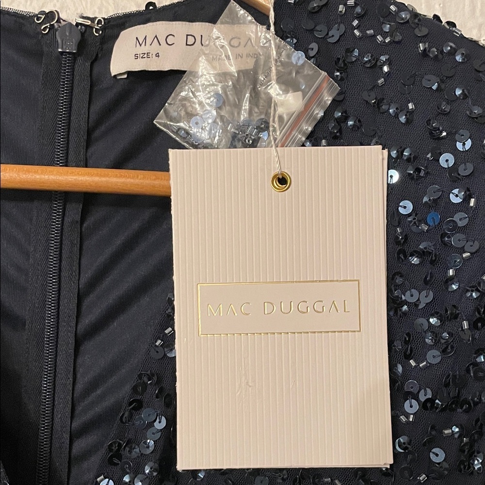 NWT MAC DUGGAL Sequin Wrap Gown Dress Size 4 - Picture 5 of 10